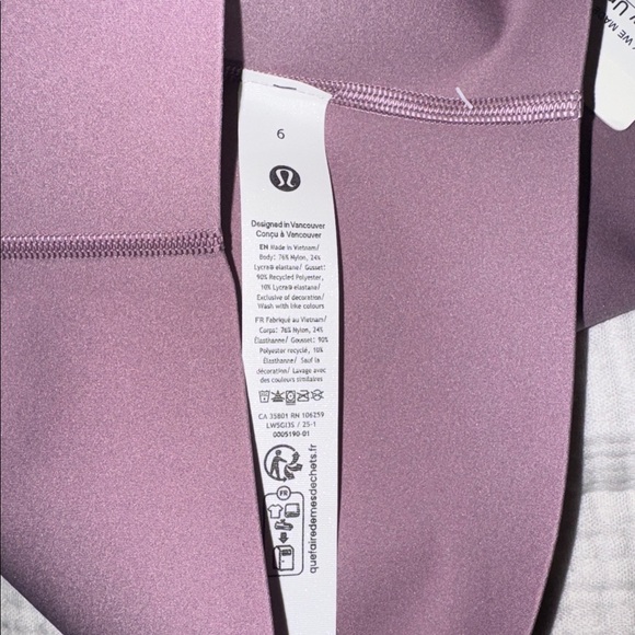 lululemon Glow Up Super-High-Rise Tight 28" size 6 - Picture 10 of 10